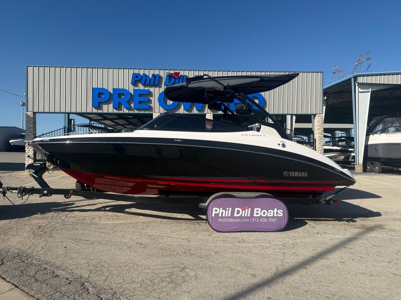 2017 Yamaha 242 LTD SE