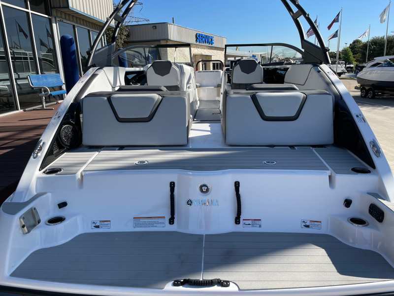 Boat Image 9