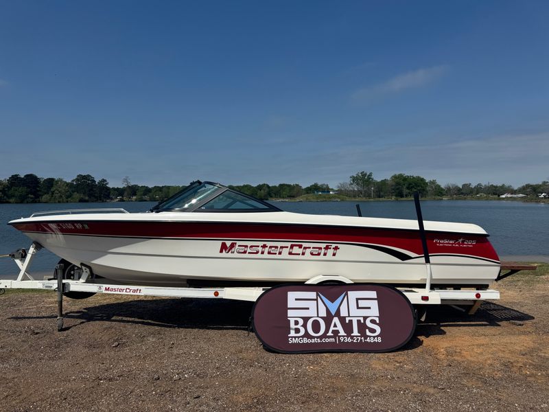 1998 Mastercraft Prostar 205