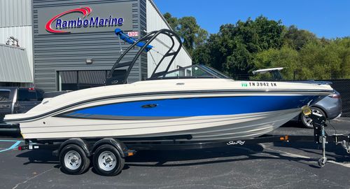 2016 Sea Ray SPX 21