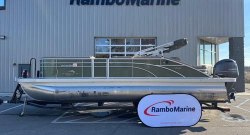 2019 Bennington 23 SX