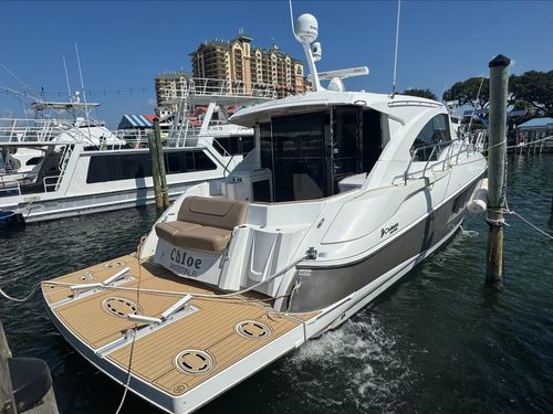 2014 Cruisers Yachts 45 Cantius