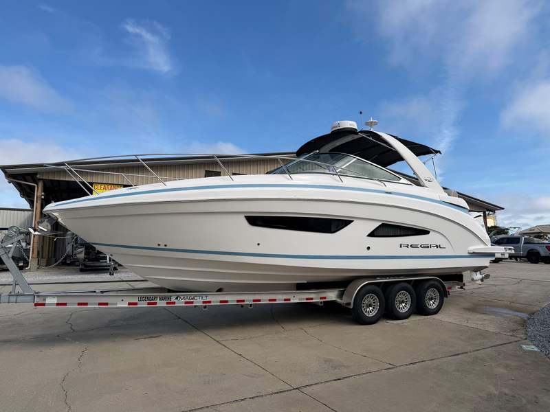 2018 Regal 33 XO