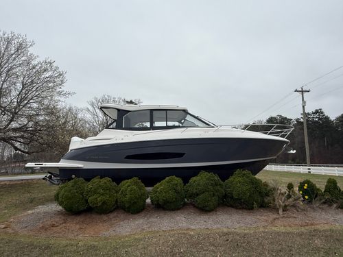 2026 Regal 36 Grande Coupe