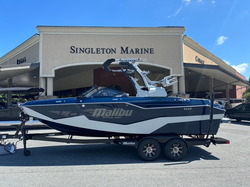 2025 Malibu M Series M230