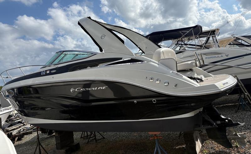 2019 Crownline 264 CR