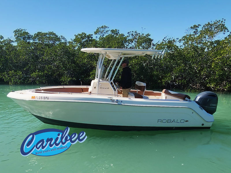 2014 Robalo 222 CC