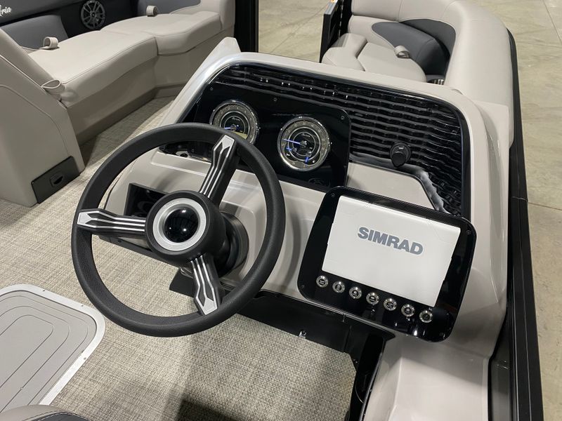 Boat Image 10