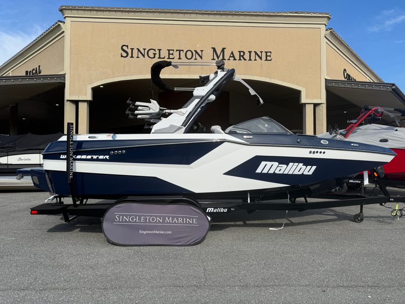 2026 Malibu Wakesetter 22 MXZ