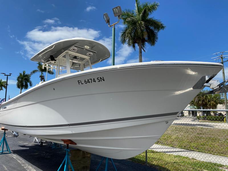 2020 Cobia 262 CC