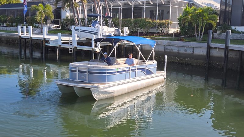 2016 Bennington 22 SSRX