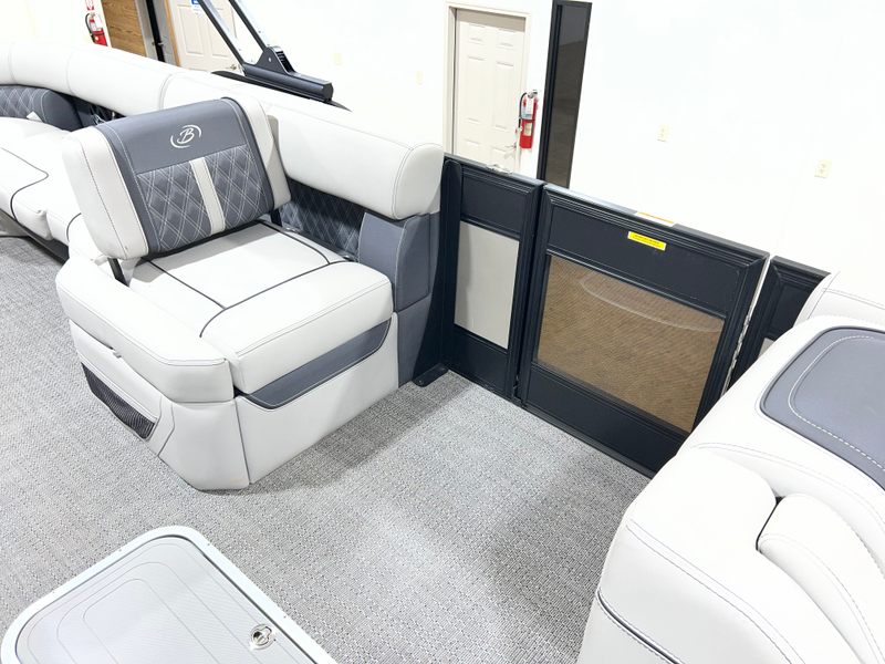 Boat Image 14