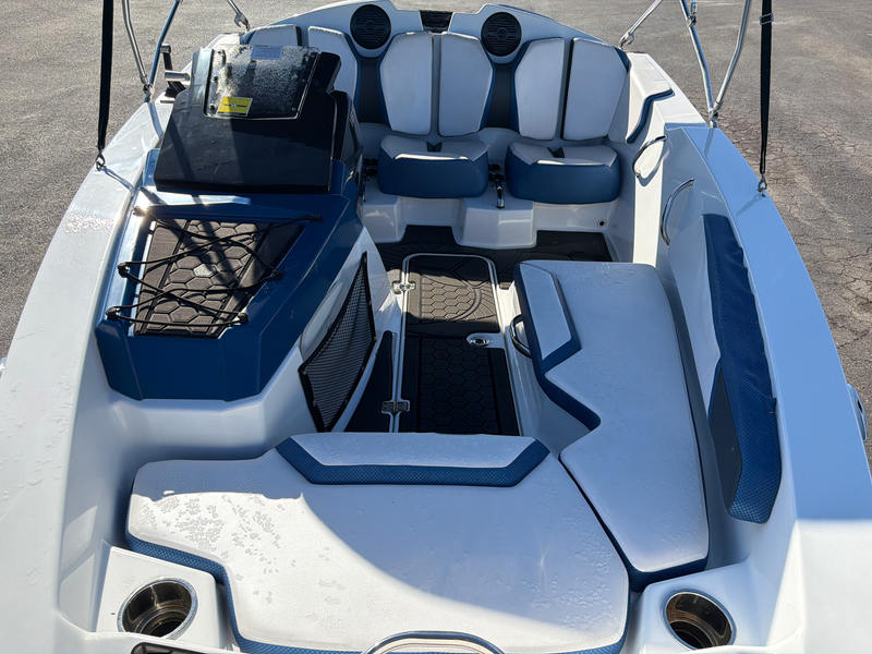 Boat Image 25