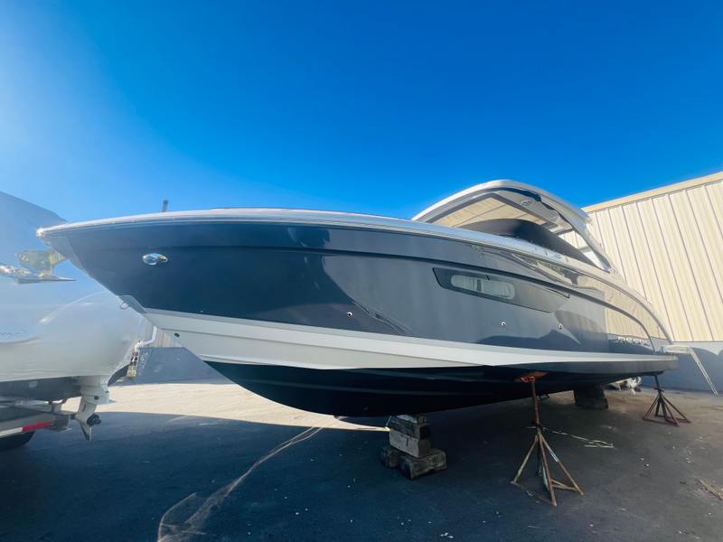 2025 Regal 33 OBX