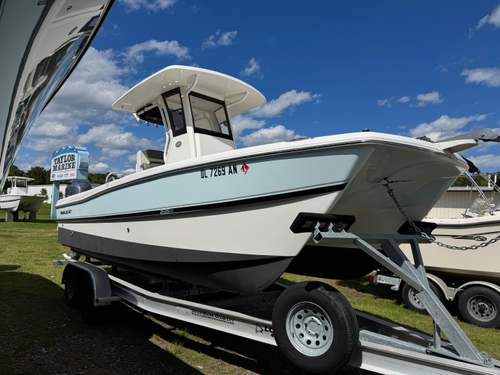 2022 World Cat 235 CC