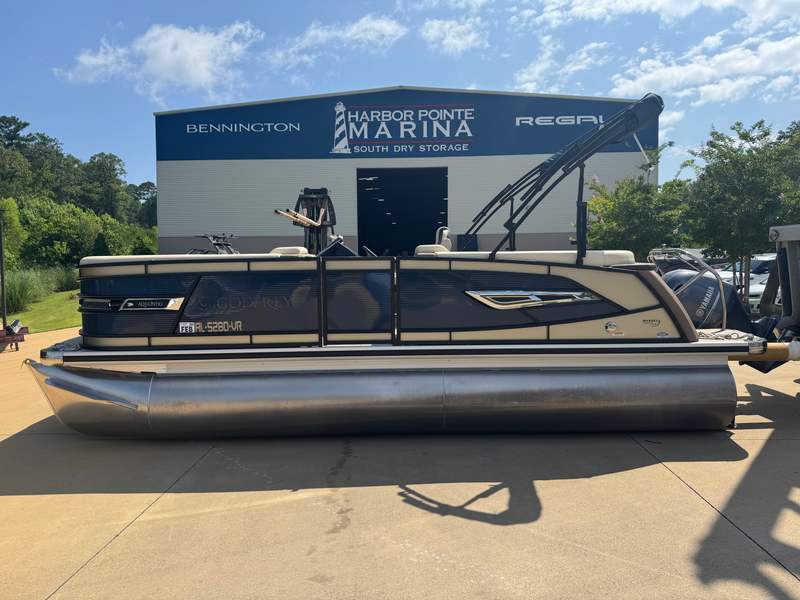 2022 Godfrey AP 215 SBC